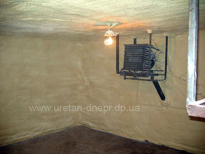 Услуги теплоизоляции пенополиуретаном холодильных камер в Днепре